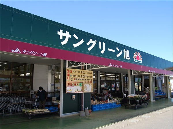 ■【茨城】いばらき満喫旅♪どど~んと「メロン1玉お土産×半玉メロン試食」&森の中の迎賓館「水戸プラザホテル」で和食ランチ&初夏を彩る100万株の「水郷潮来あやめまつり」3